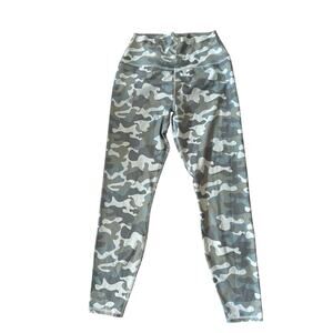Spiritual Gangster Intent High Waist Intent Leggings in Camo Print large NWTs